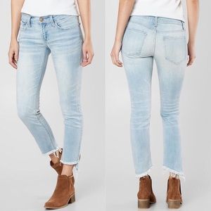 Daytrip Raw Hem Lynx Ankle Skinny Jeans